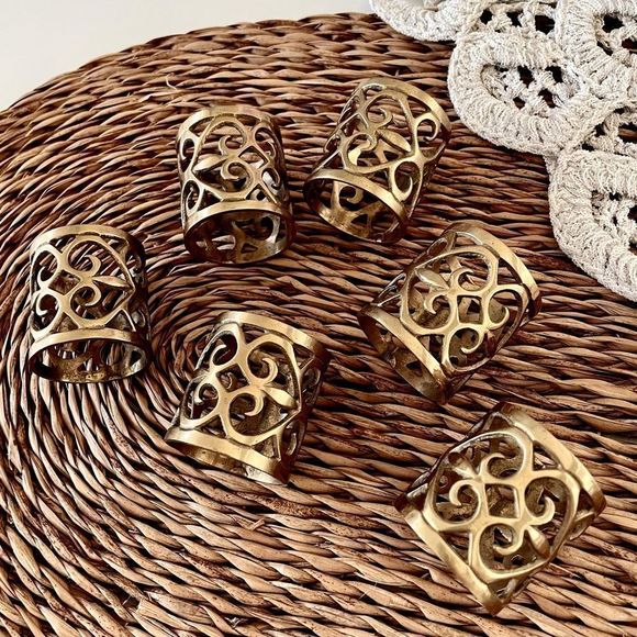 Set of 6 Brass Napkin Rings, Open Filagree Swirl Design, Rich Natural Pa… - Picture 4 of 5